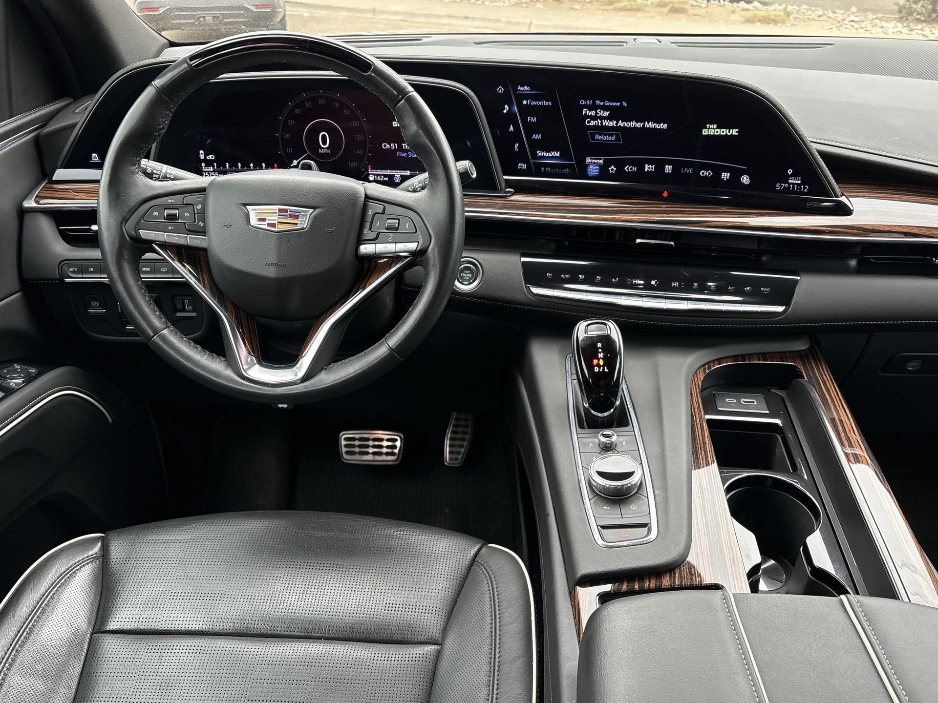 Used 2024 Cadillac Escalade Premium Luxury w/ Performance Package AWD/4WD image 14