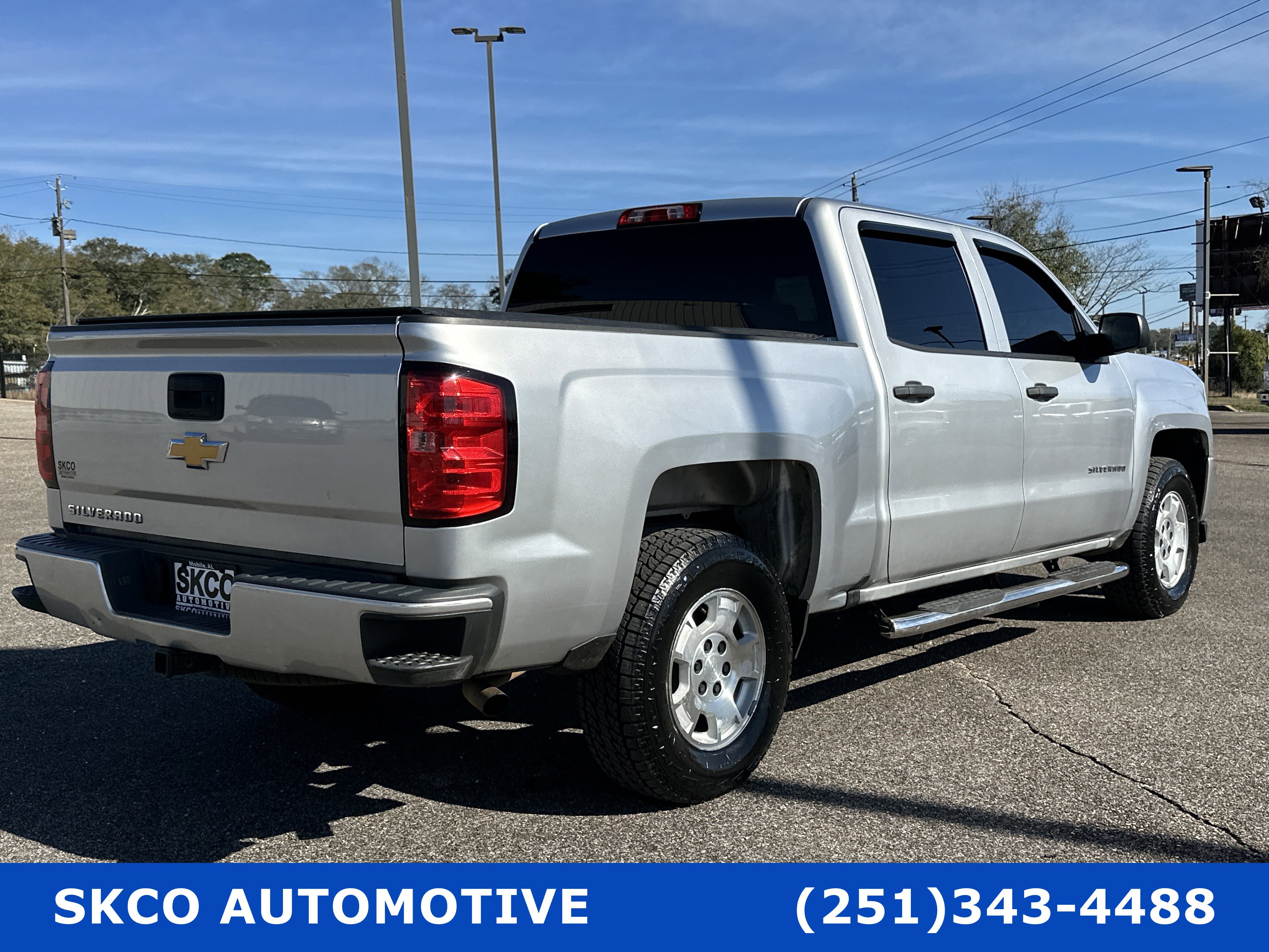 Used 2018 Chevrolet Silverado 1500 Custom w/ Custom Value Package image 5