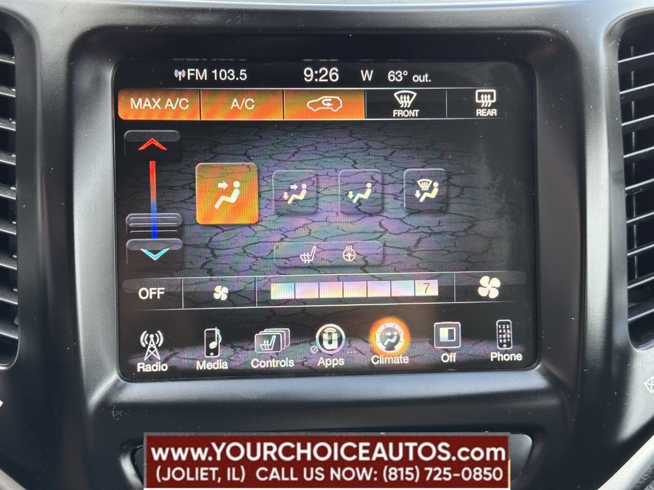 Used 2017 Jeep Cherokee Trailhawk w/ Cold Weather Group image 45