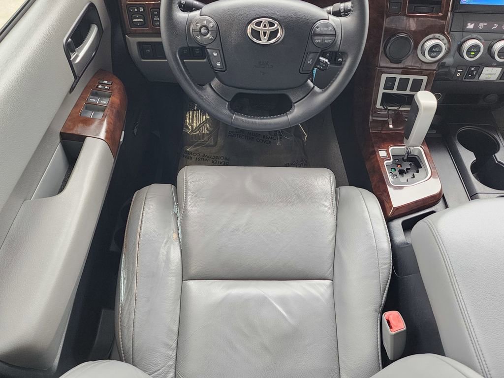 Used 2008 Toyota Sequoia Limited image 11