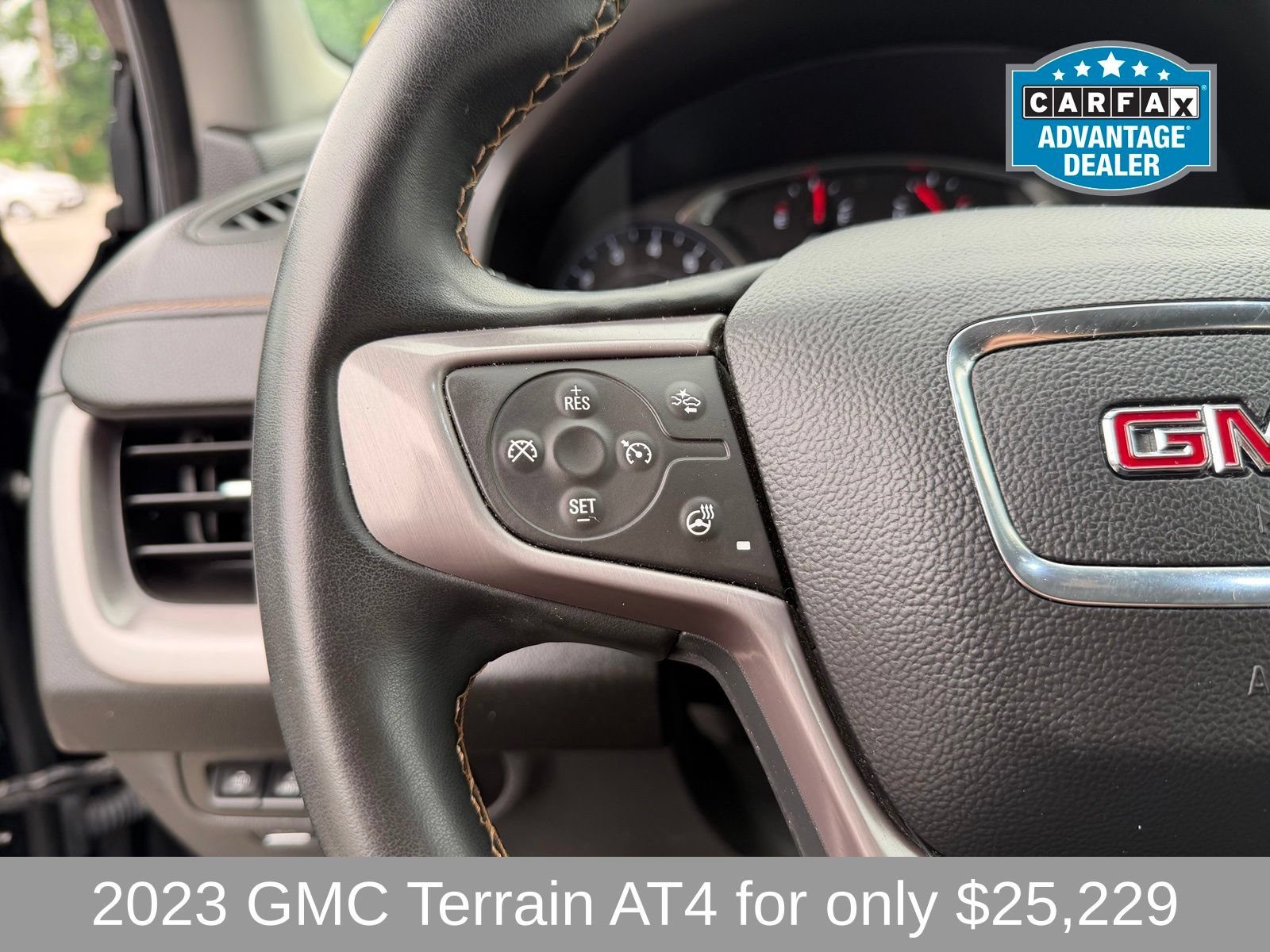 Used 2023 GMC Terrain AT4 w/ Tech Package AWD/4WD image 14