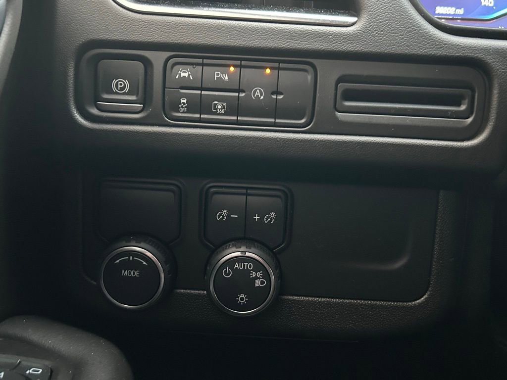 Used 2024 Chevrolet Tahoe LT w/ Luxury Package RWD image 22