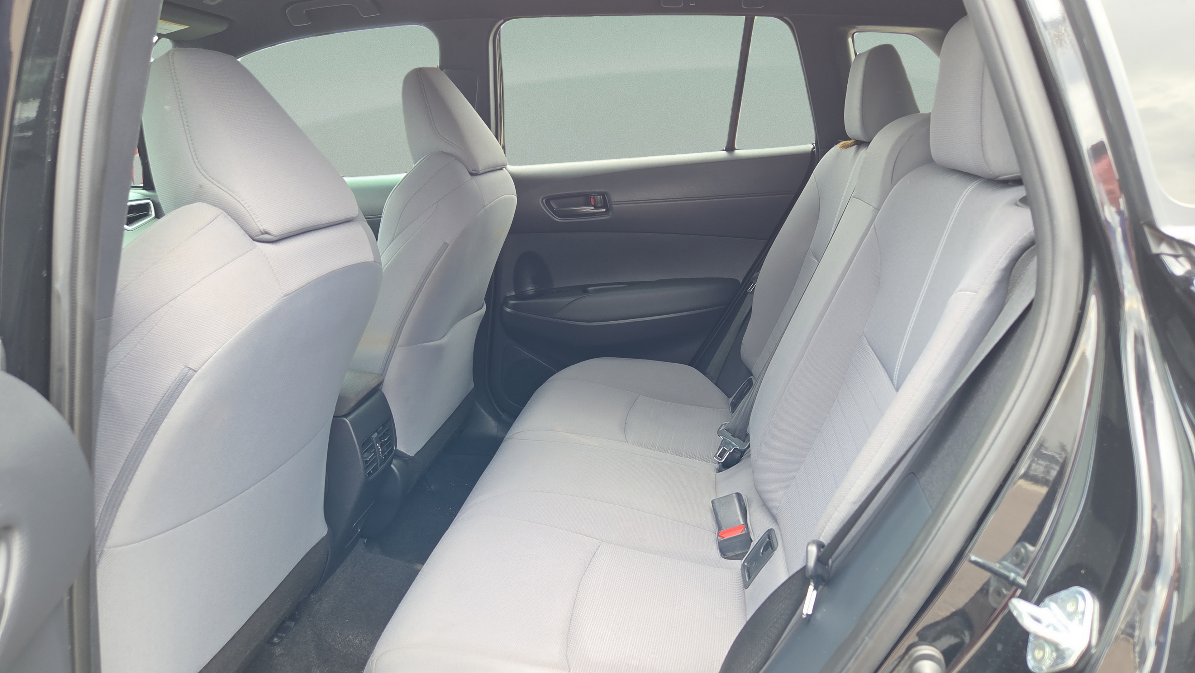 Used 2024 Toyota Corolla Cross AWD Hybrid image 11