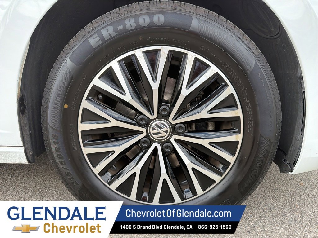 Used 2019 Volkswagen Jetta SE image 27
