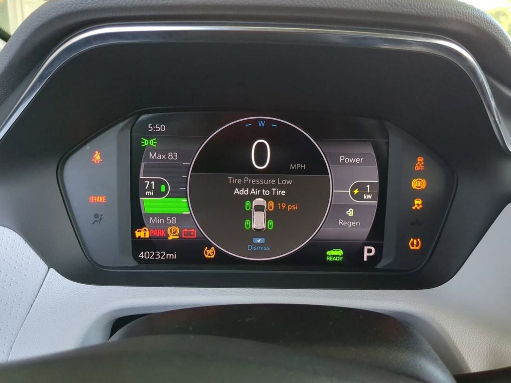 Used 2022 Chevrolet Bolt EUV Premier image 15