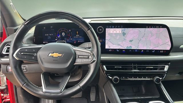 Used 2024 Chevrolet Traverse LT w/ Enhanced Driving Package FWD image 9