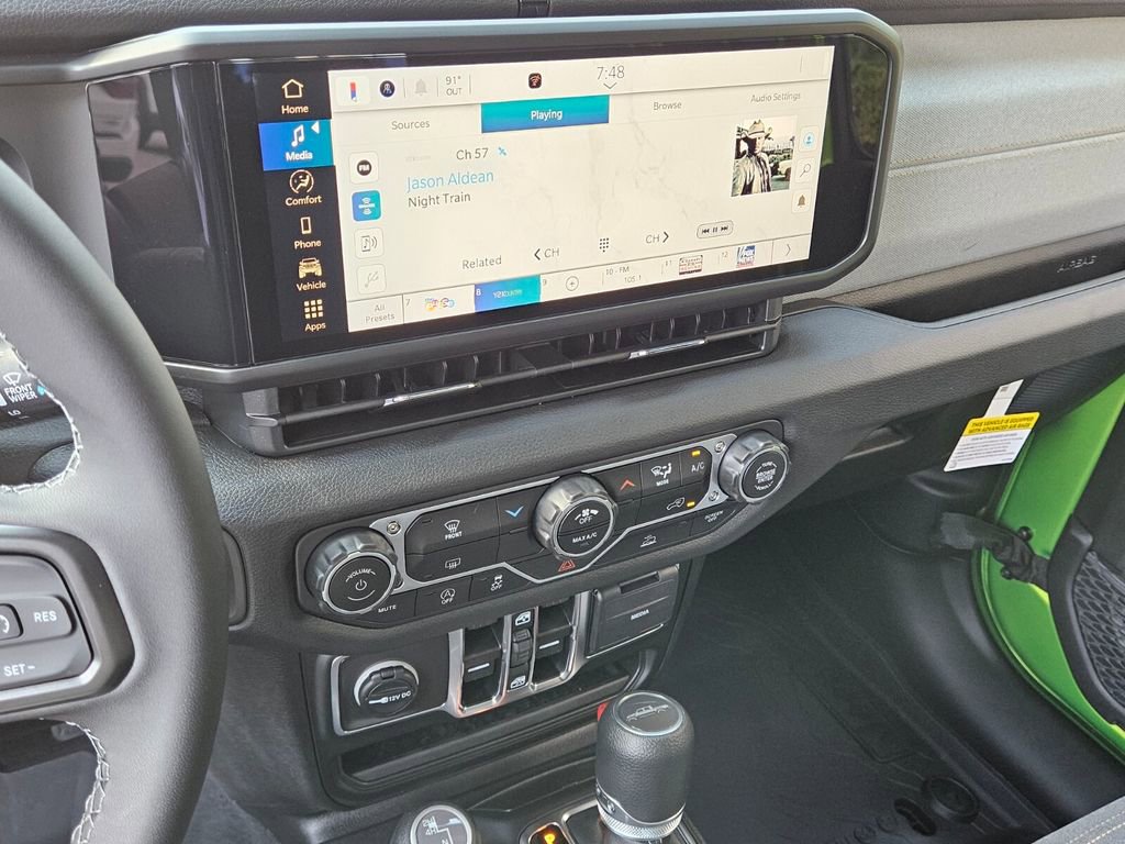 New 2025 Jeep Gladiator Sport AWD/4WD image 21