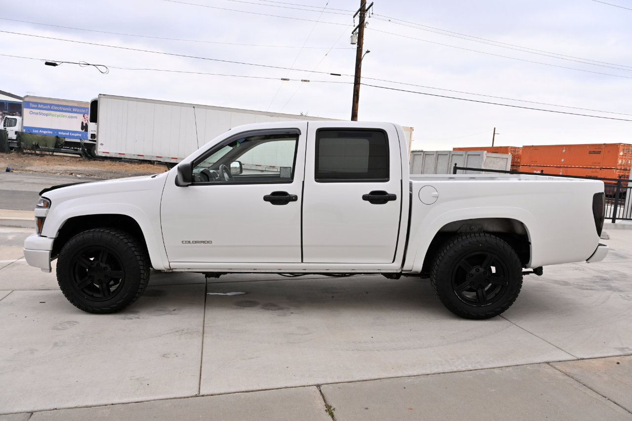 Used 2004 Chevrolet Colorado LS image 3