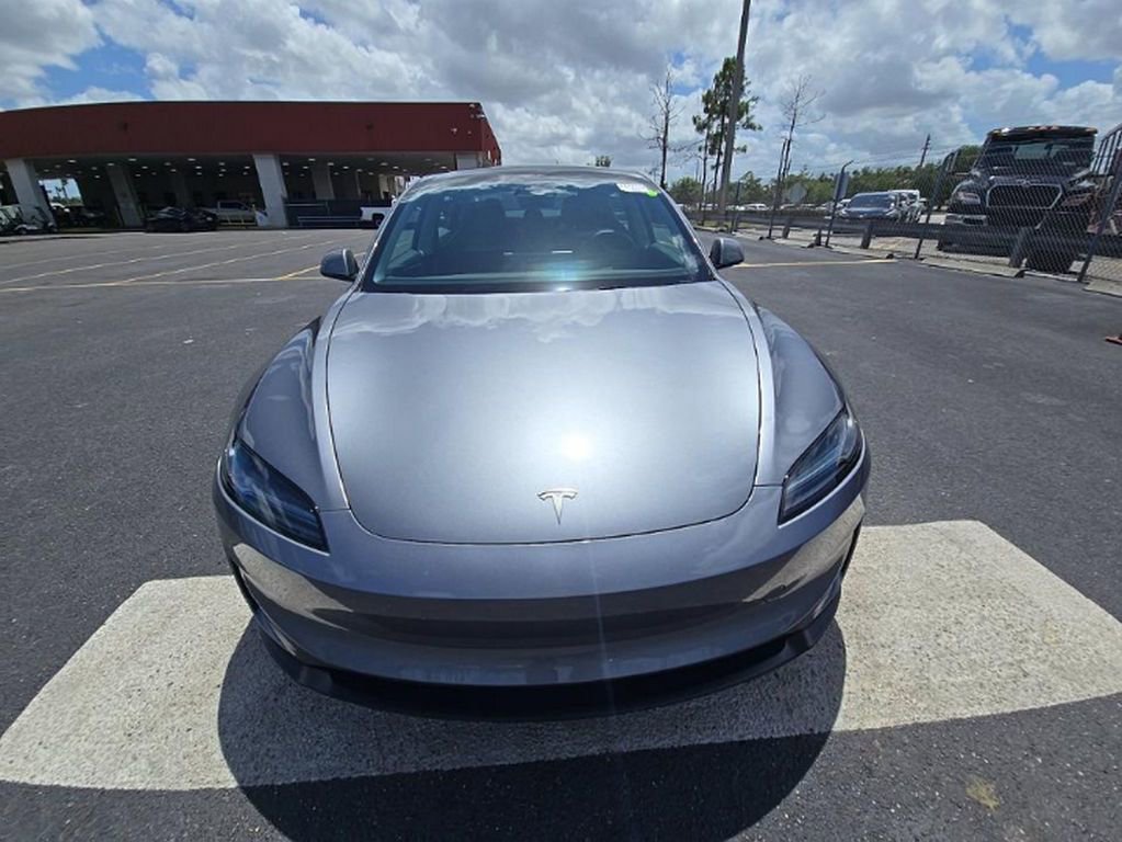 Used 2024 Tesla Model 3 Performance image 2