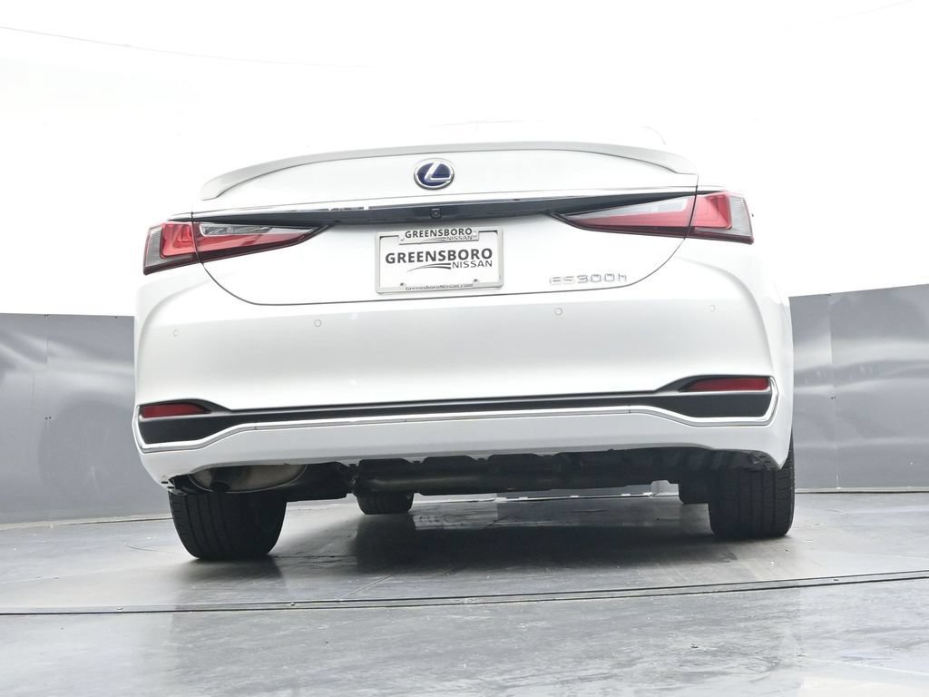 Used 2022 Lexus ES 300h w/ Premium Package FWD image 38