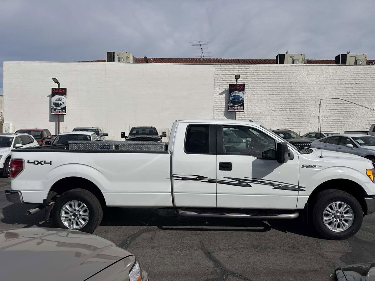 Used 2013 Ford F150 XLT w/ Mid Equipment Group AWD/4WD image 9