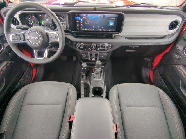 Certified 2025 Jeep Wrangler Unlimited Sahara w/ Safety Group image 16