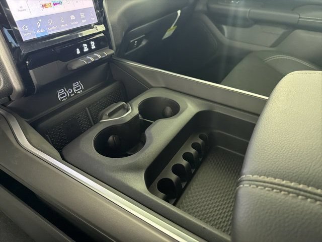 New 2026 RAM 1500 Big Horn AWD/4WD image 17