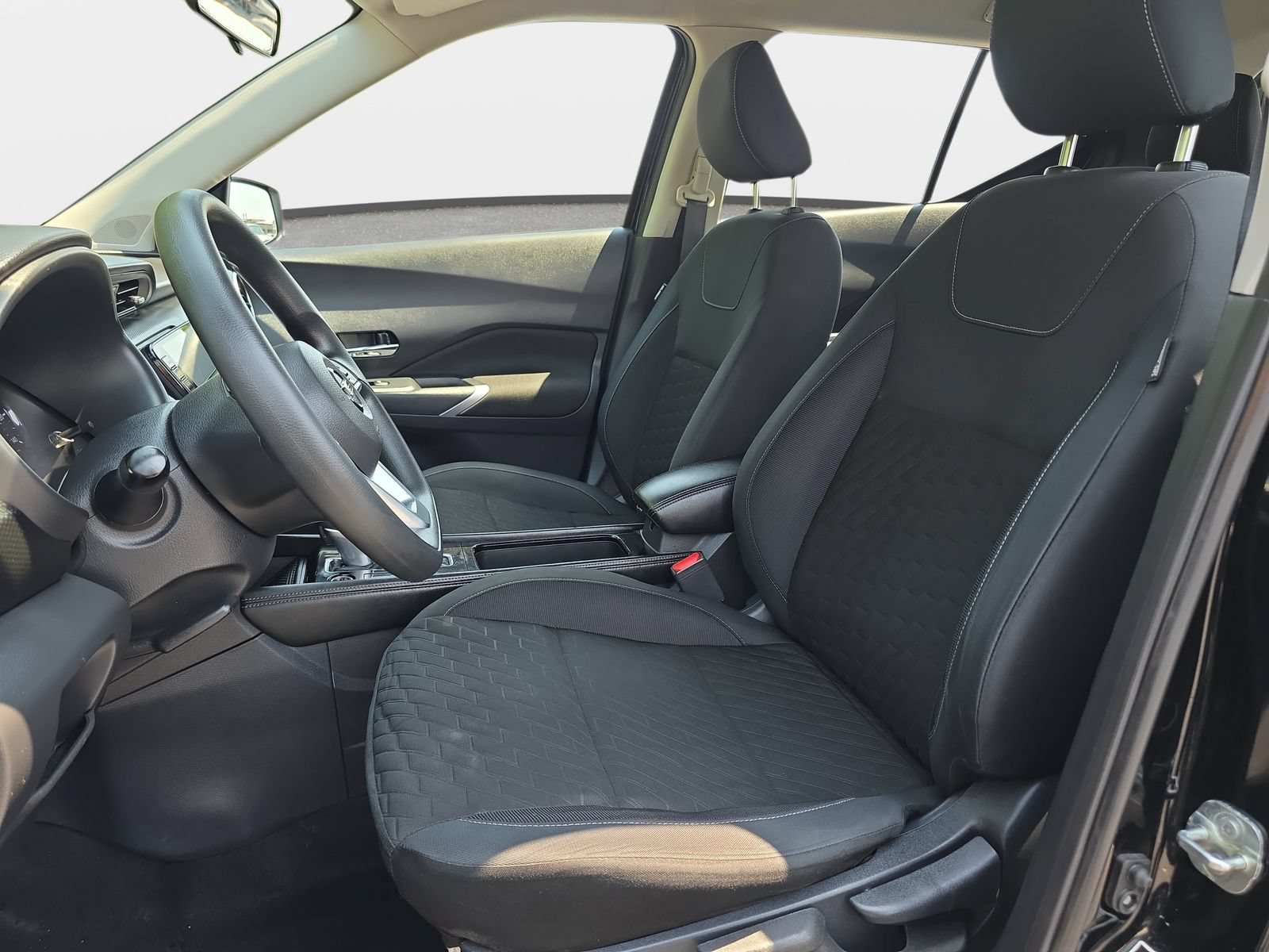Used 2021 Nissan Kicks SV FWD image 14