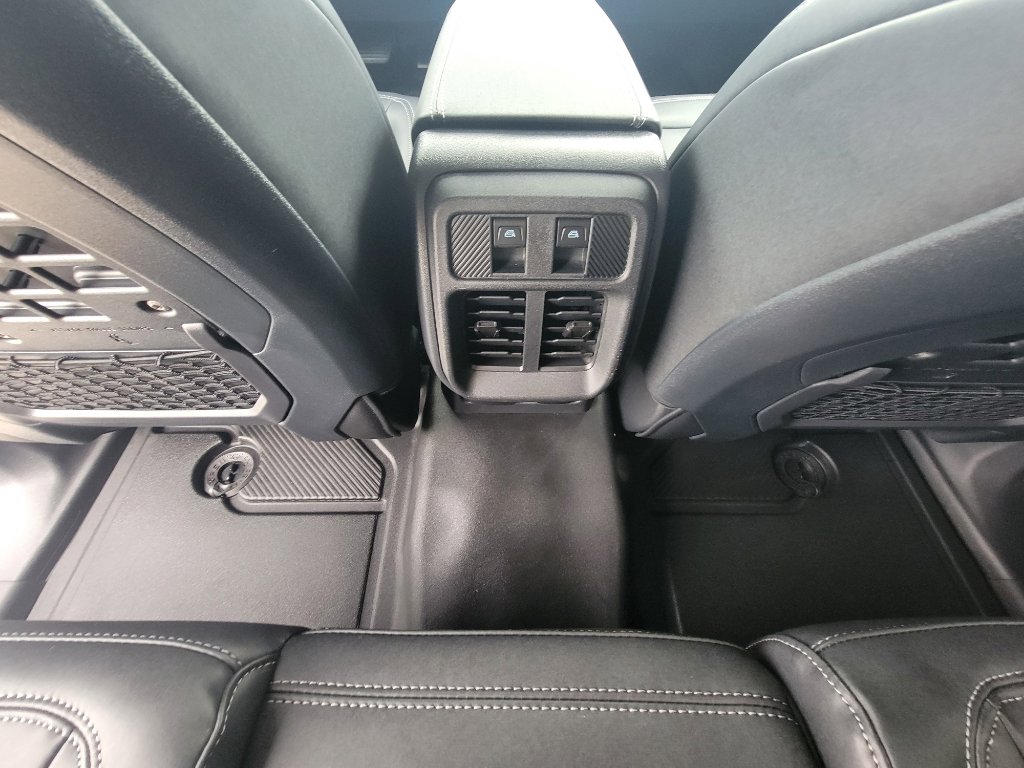 New 2025 Ford Bronco Badlands image 32