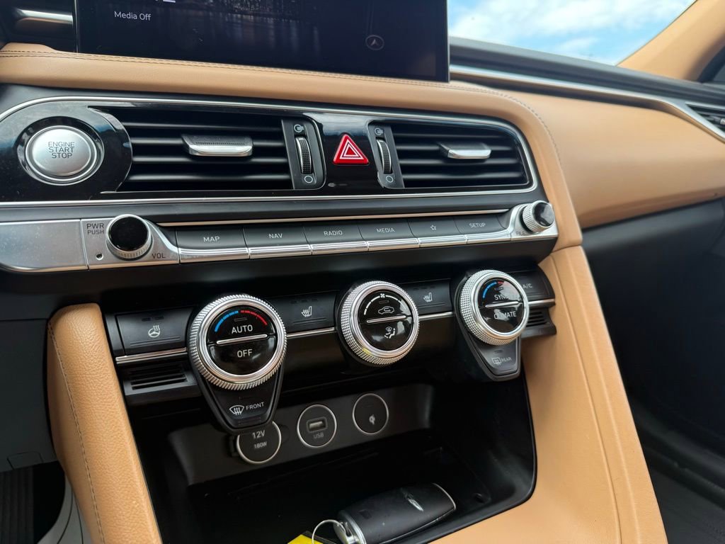 Used 2022 Genesis G70 2.0T w/ Prestige Package image 28
