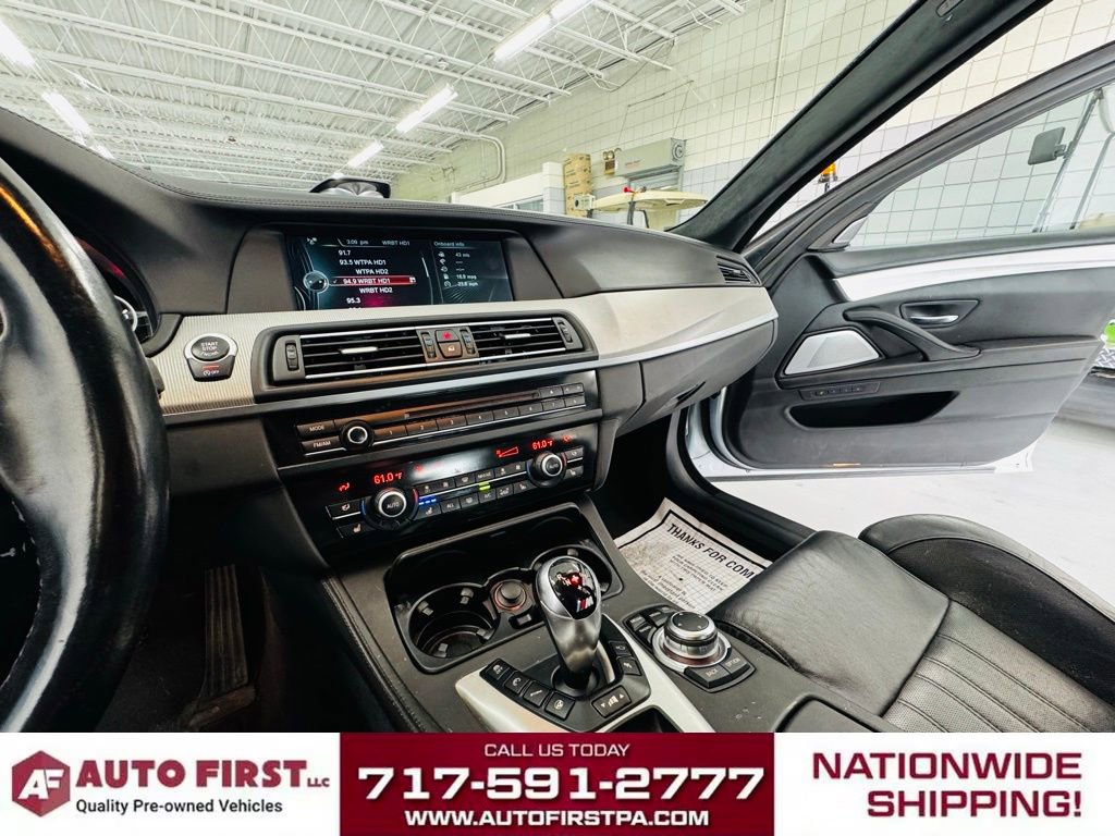 Used 2013 BMW M5 image 12