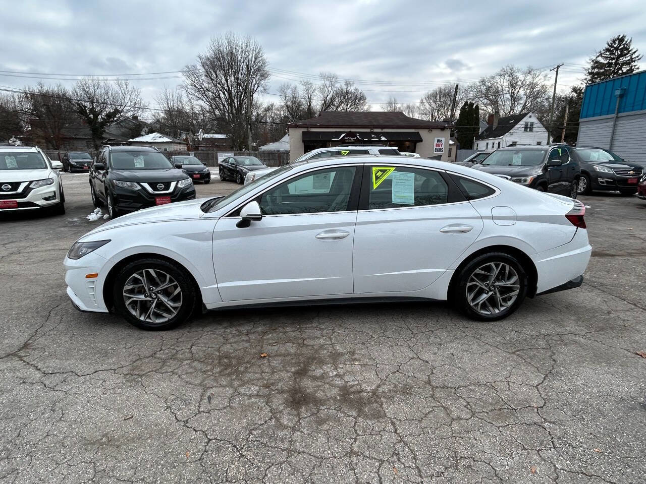 Used 2021 Hyundai Sonata SEL w/ Convenience Package image 4