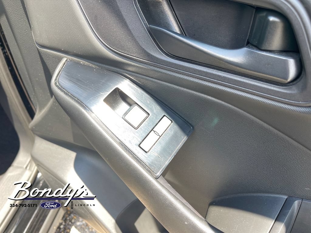 Used 2024 Nissan Rogue S AWD/4WD image 19