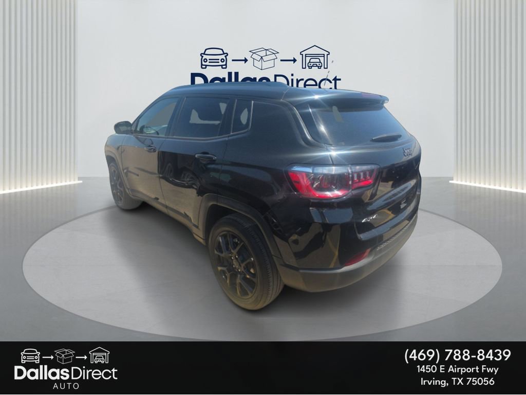 Used 2025 Jeep Compass Latitude w/ Altitude Special Edition AWD/4WD image 9