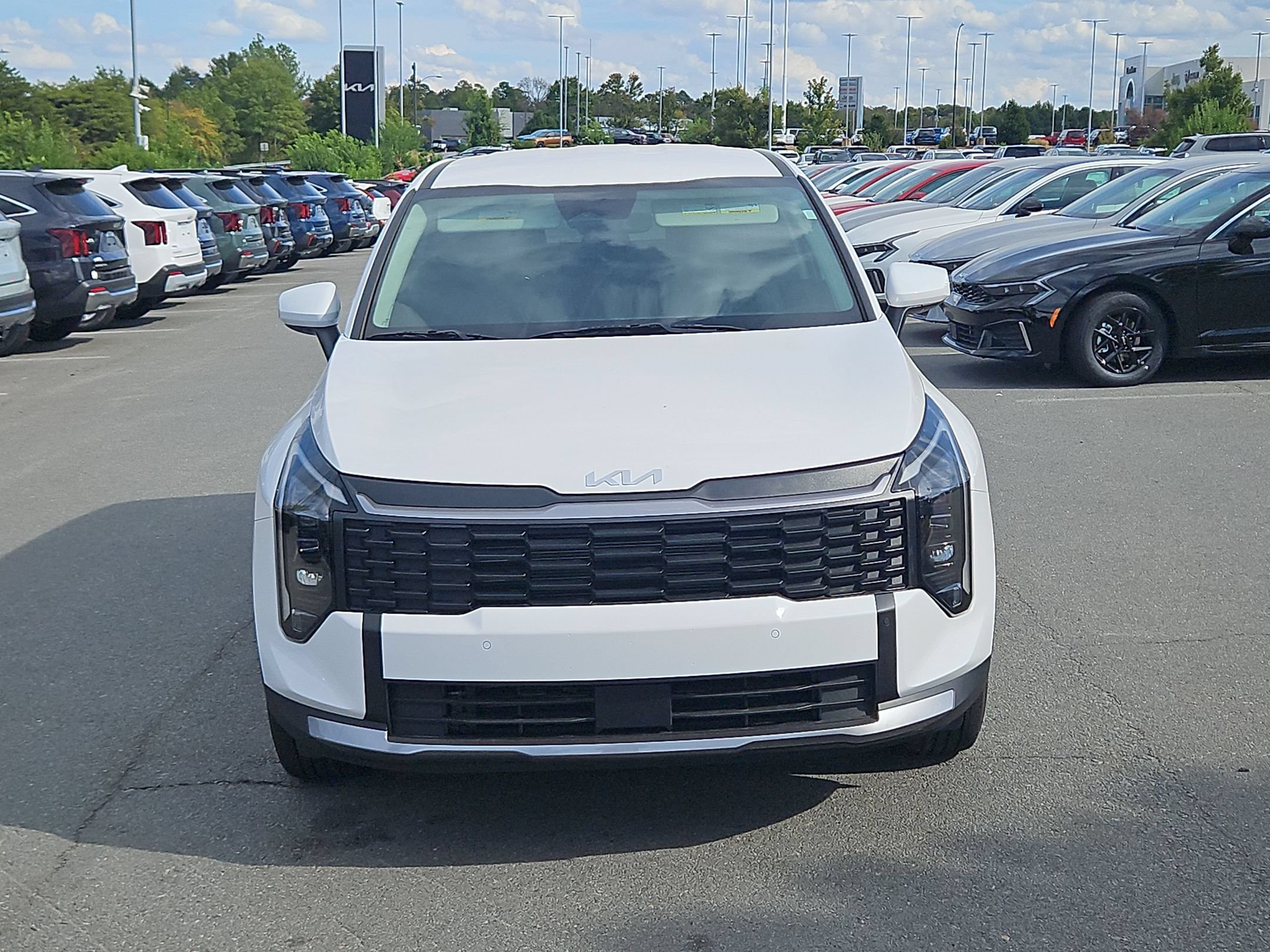 New 2026 Kia Sportage LX FWD image 2