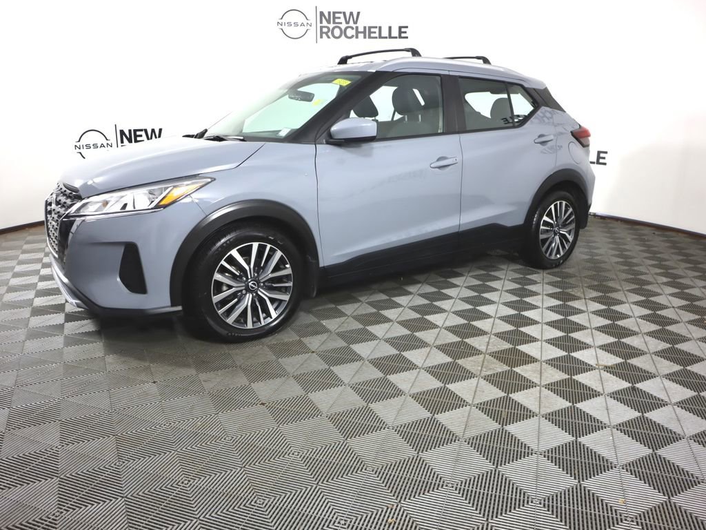 Used 2022 Nissan Kicks SV w/ Interior Electronics Package image 4