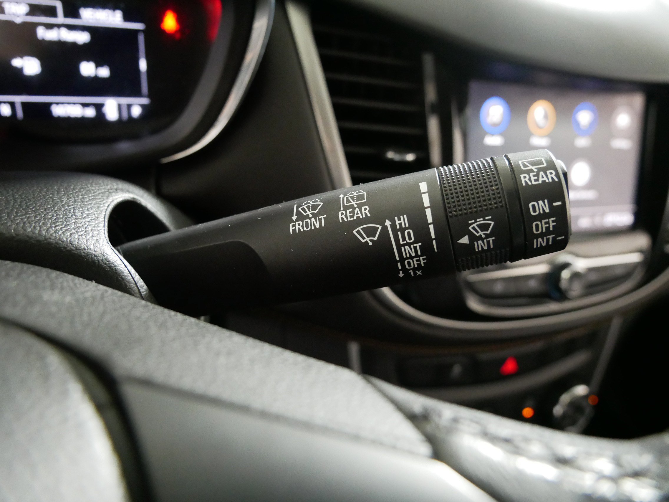 Used 2022 Chevrolet Trax LT w/ Sport Edition image 30