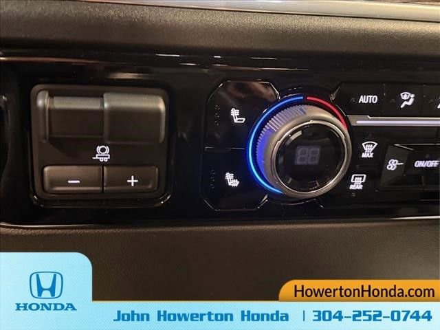 Used 2025 Chevrolet Silverado 3500 LT w/ All Star Edition image 27