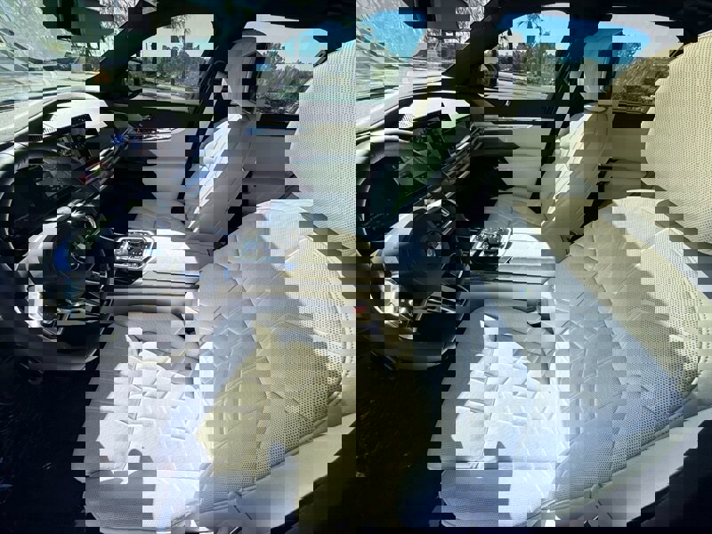 Used 2025 BMW 760i xDrive image 16