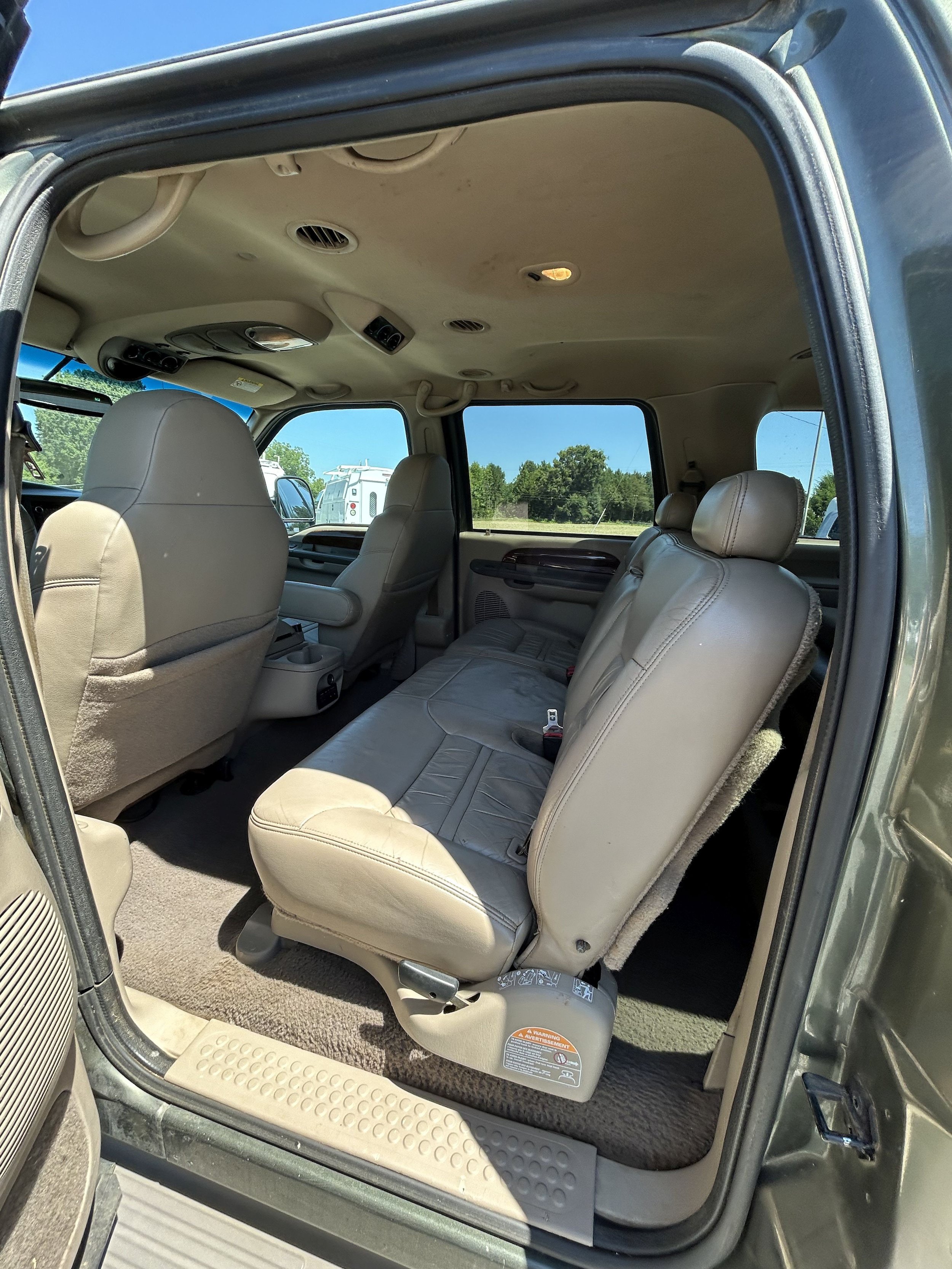 Used 2000 Ford Excursion Limited AWD/4WD image 8