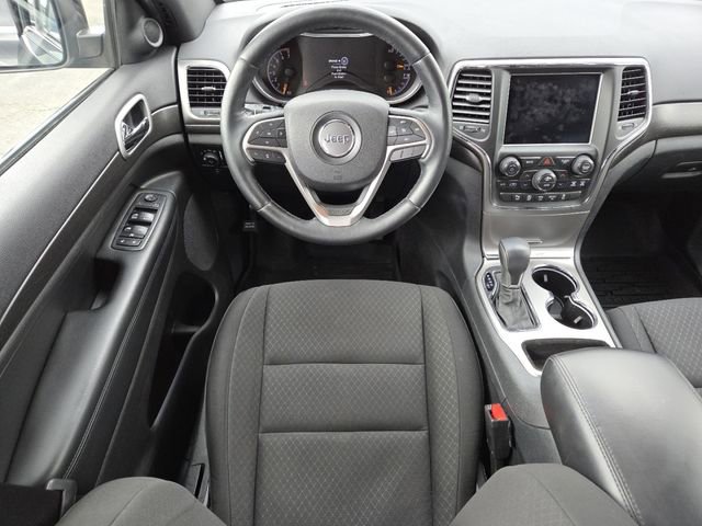 Used 2018 Jeep Grand Cherokee Laredo image 28