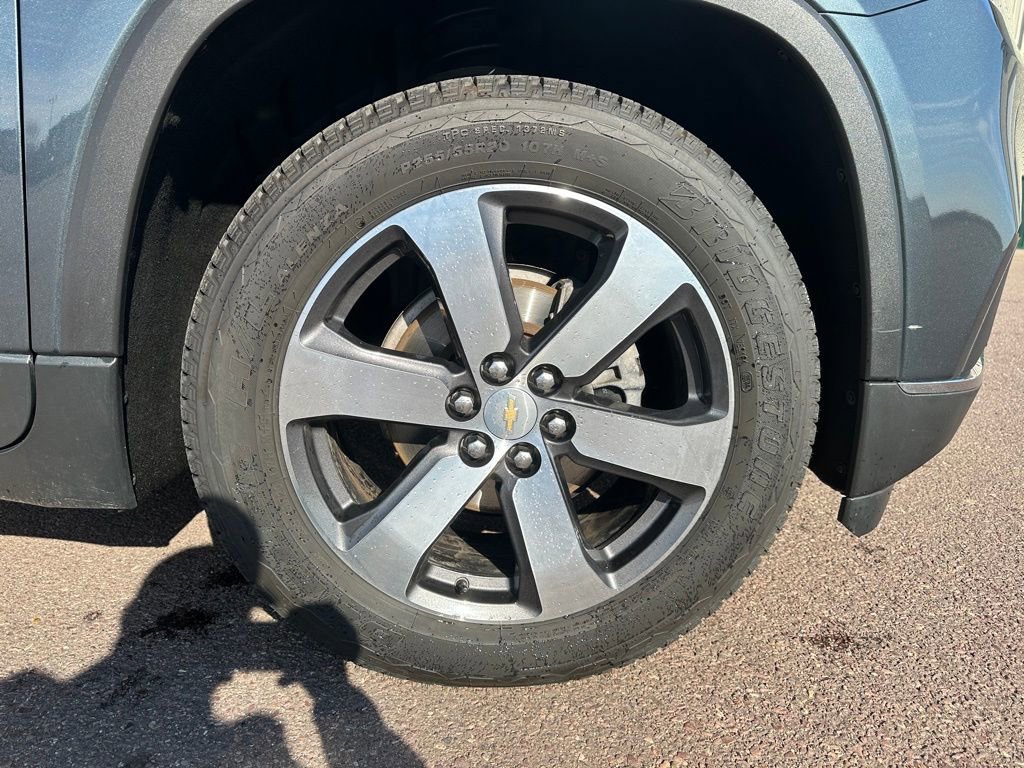 Used 2021 Chevrolet Traverse LT w/ LT Premium Package image 41
