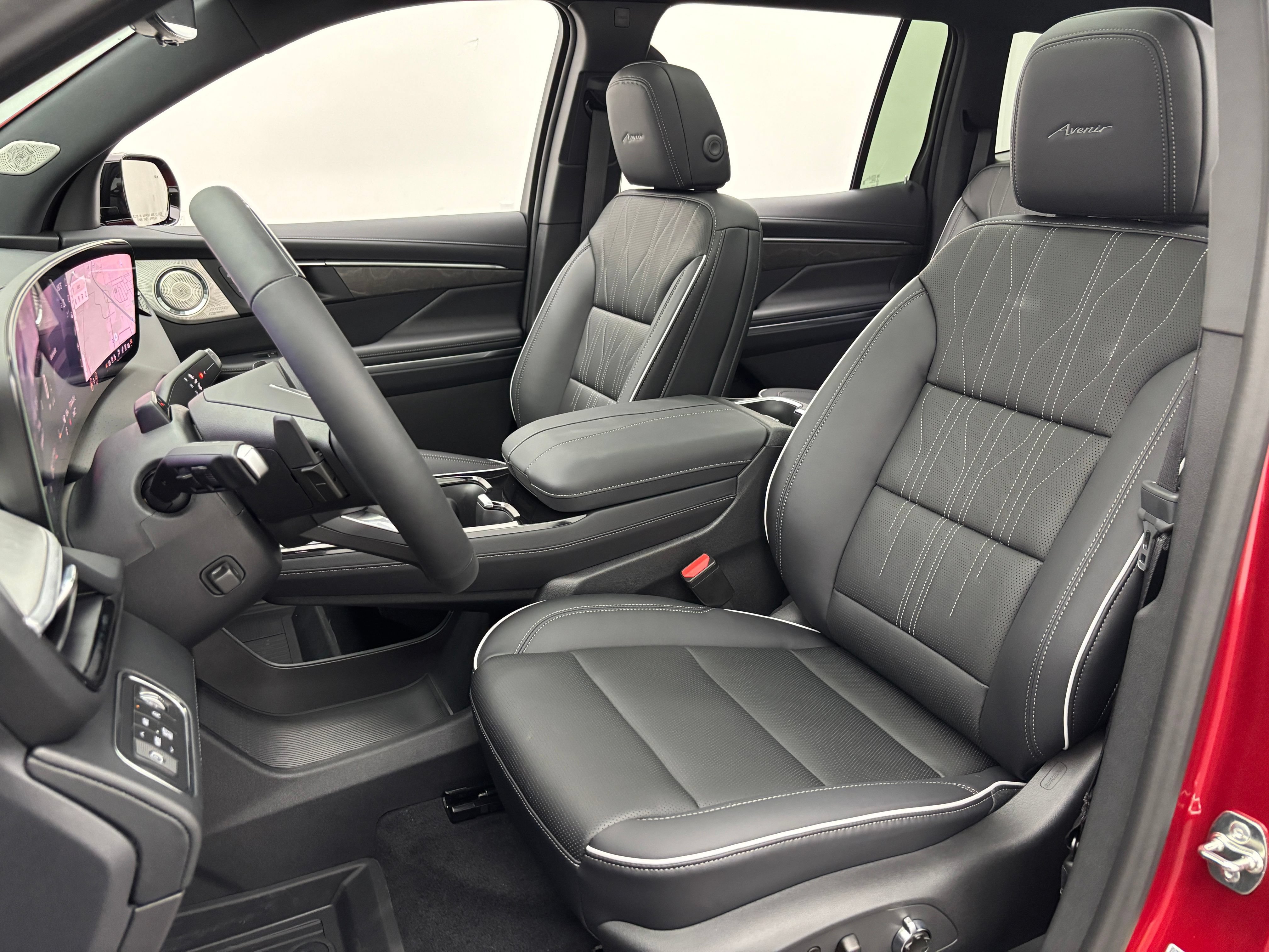 New 2027 Buick Enclave Avenir w/ LPO, Floor Liner Package AWD/4WD image 22