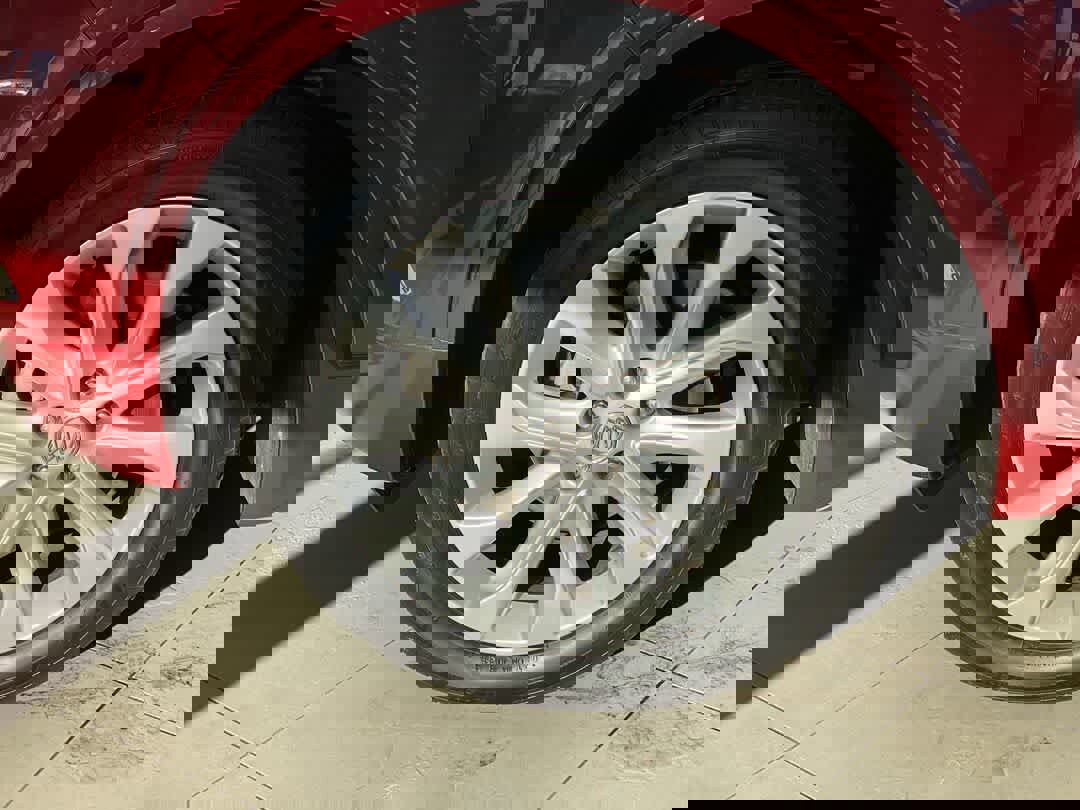 Used 2017 Buick Envision Premium w/ Driver Confidence Package image 13