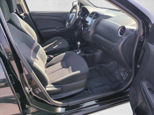 Used 2016 Nissan Versa SV w/ SV Appearance Package image 18