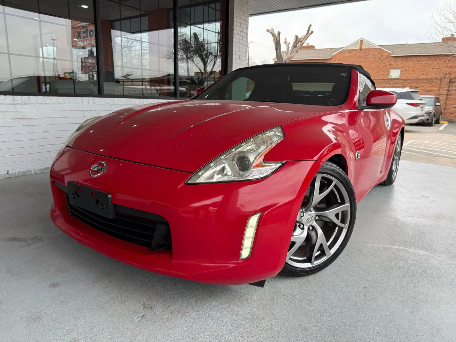 Used 2015 Nissan 370Z Touring Sport image 7