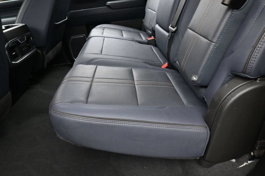 Used 2023 Chevrolet Silverado 1500 High Country w/ Technology Package RWD image 41