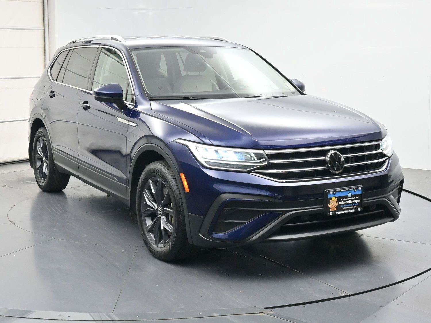 Used 2022 Volkswagen Tiguan SE AWD/4WD image 24