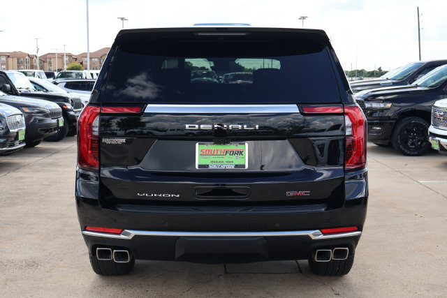 Used 2026 GMC Yukon Denali w/ Denali Reserve Package AWD/4WD image 5