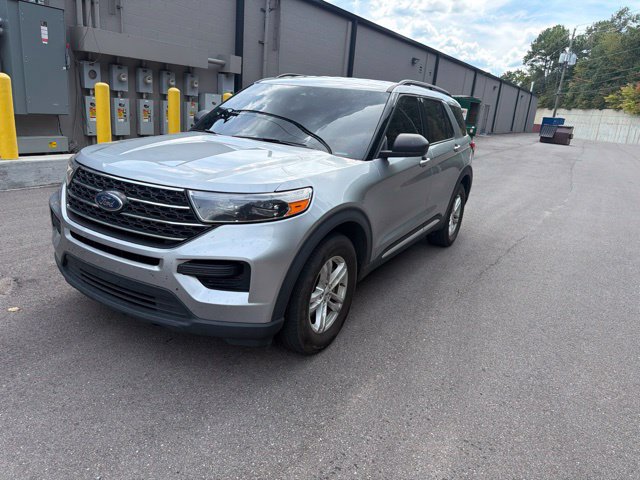 Used 2023 Ford Explorer XLT RWD image 3