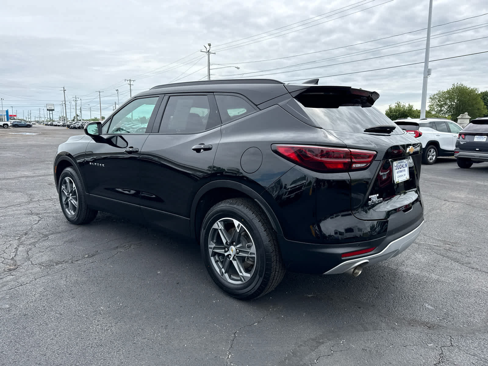 Certified 2025 Chevrolet Blazer LT w/ Convenience Package FWD image 3