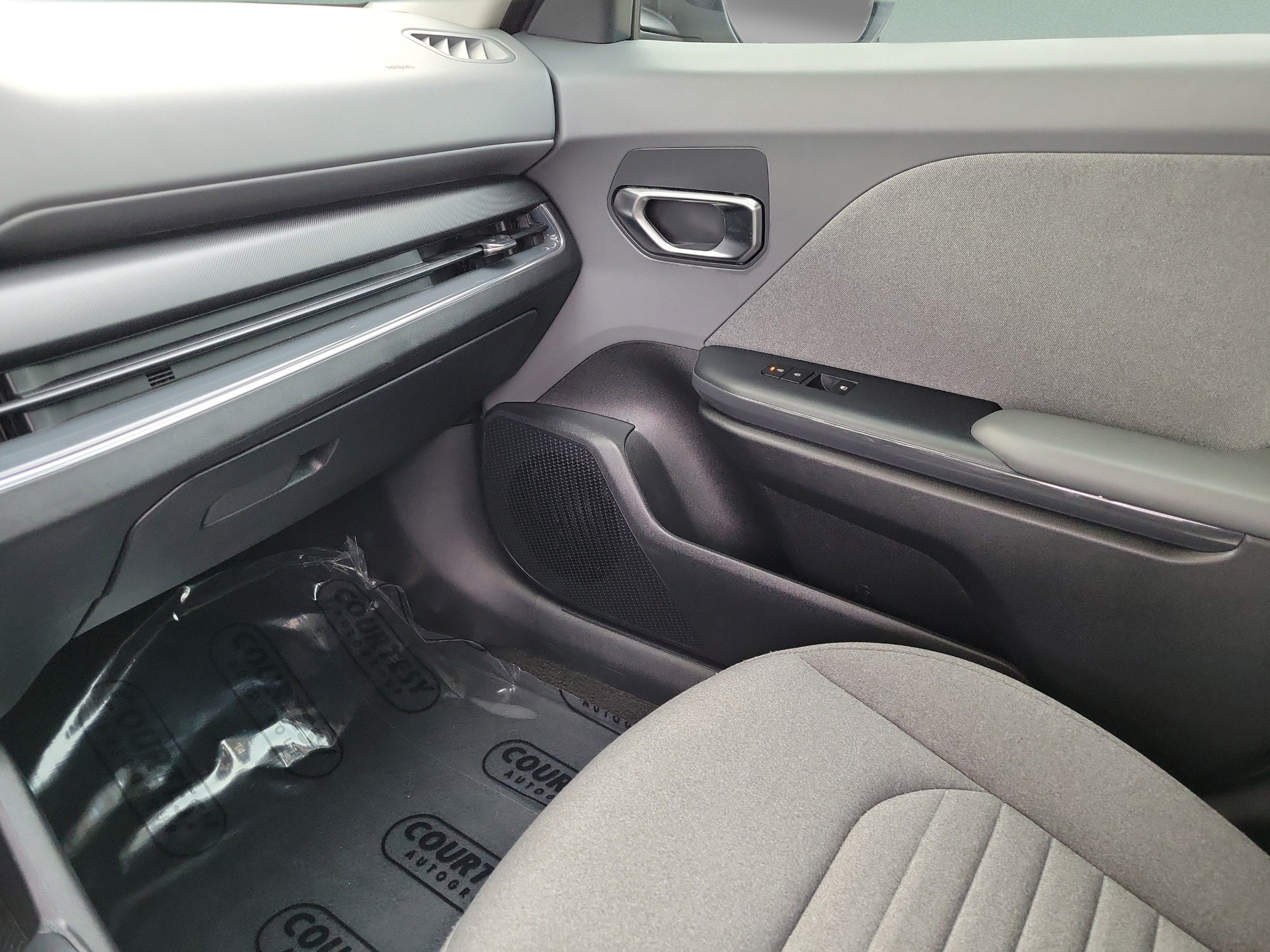 Certified 2025 Kia K4 EX FWD image 22