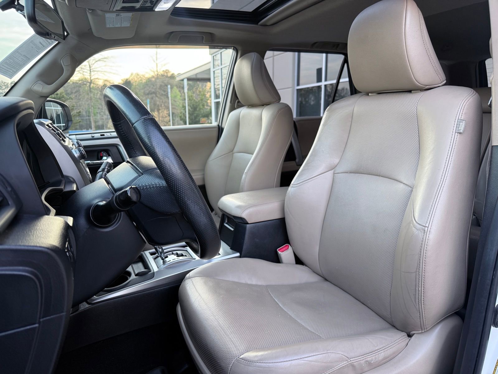 Used 2014 Toyota 4Runner Limited image 37