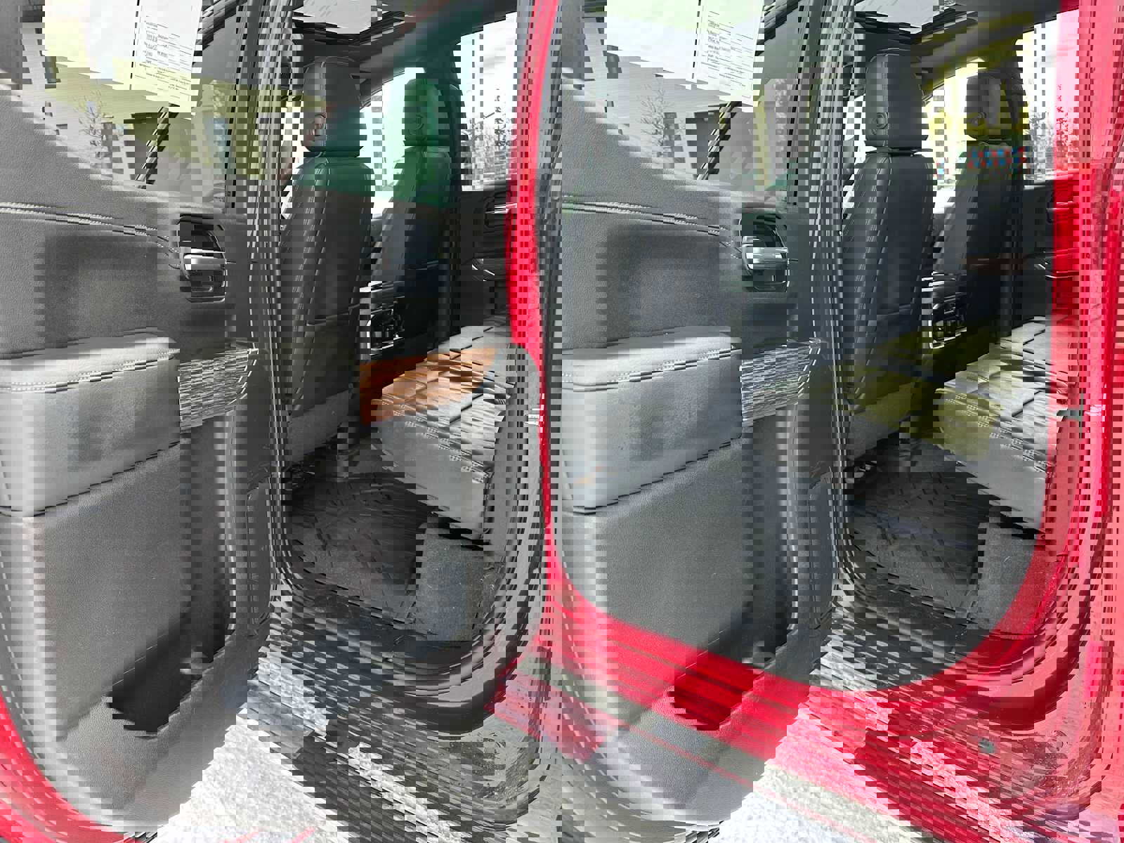 Used 2020 Chevrolet Silverado 1500 High Country w/ Technology Package image 15