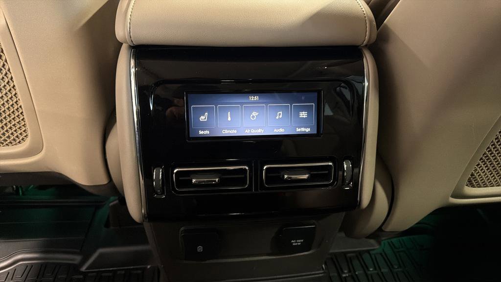 Used 2022 Lincoln Aviator Reserve w/ Equipment Group 201A image 17