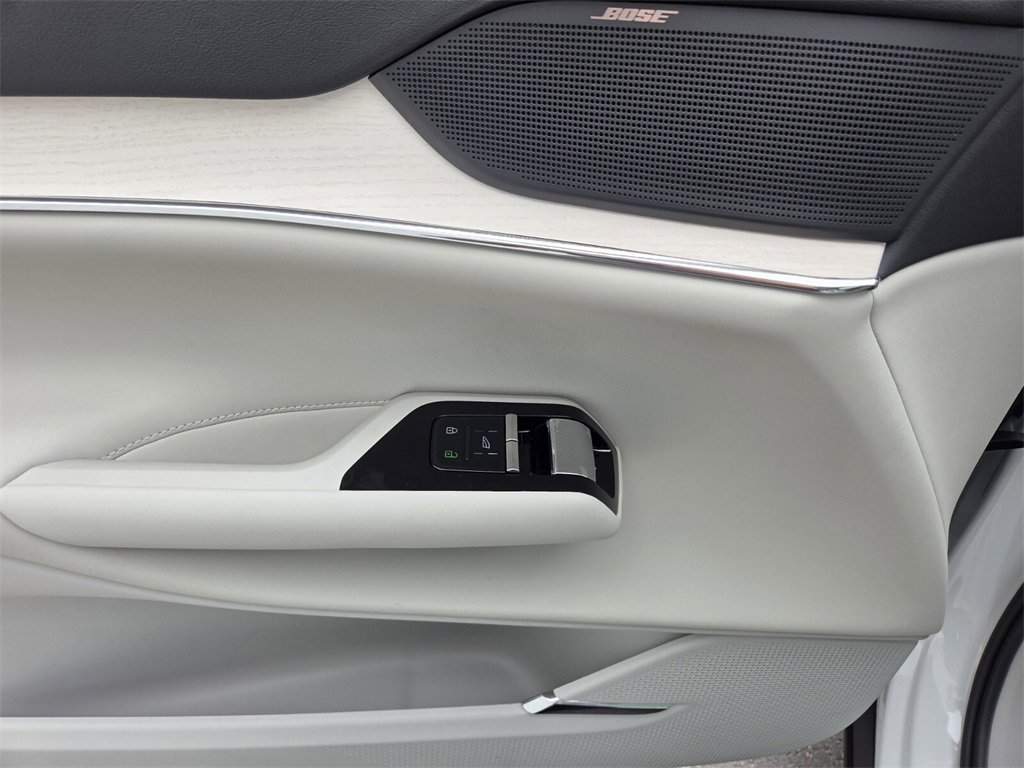 New 2025 Volvo EX90 Ultra w/ Protection Package Premier image 21