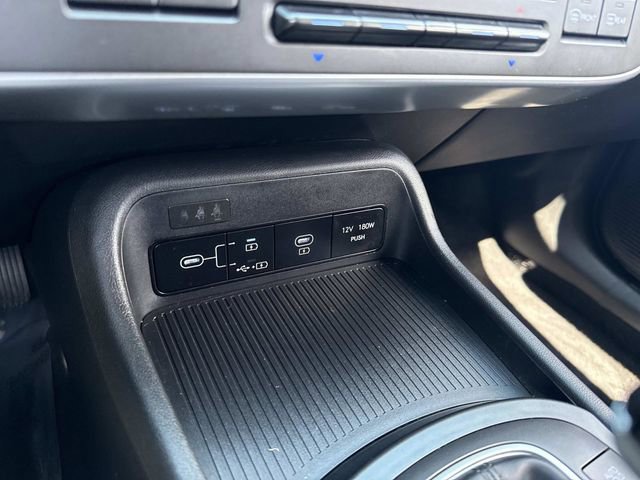 Certified 2025 Hyundai Kona SEL AWD/4WD image 25