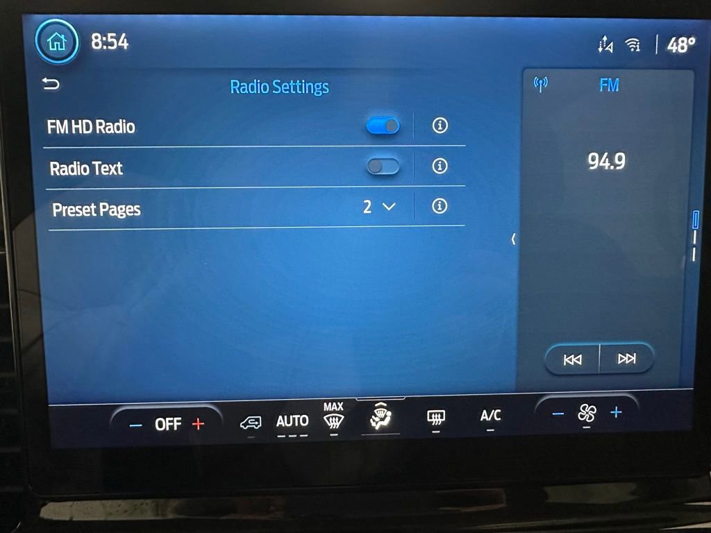 Used 2025 Ford Transit 350 XLT image 27