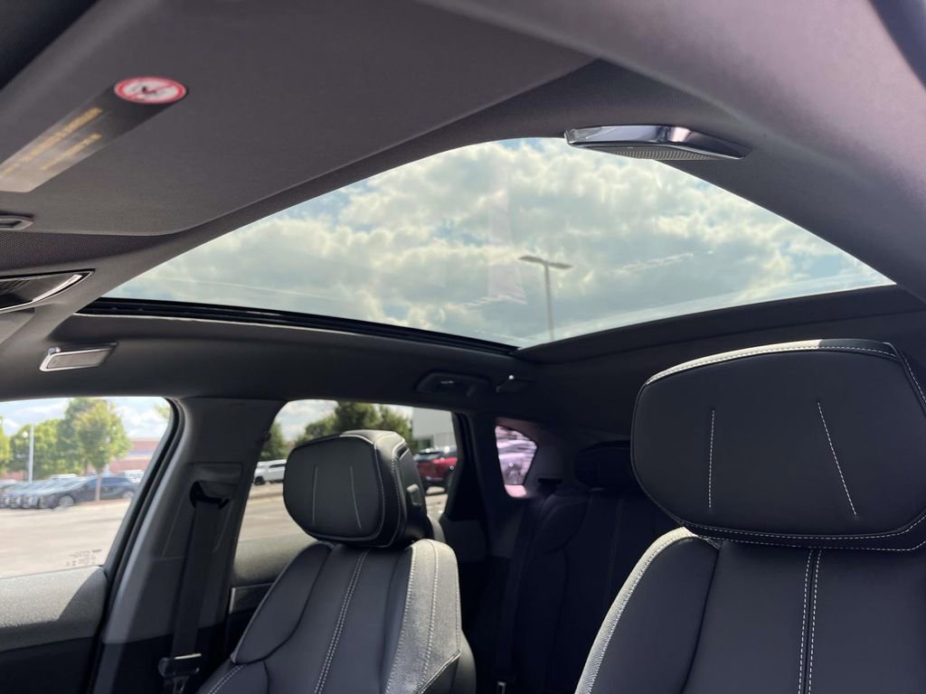 New 2025 Cadillac Optiq Sport 1 image 26