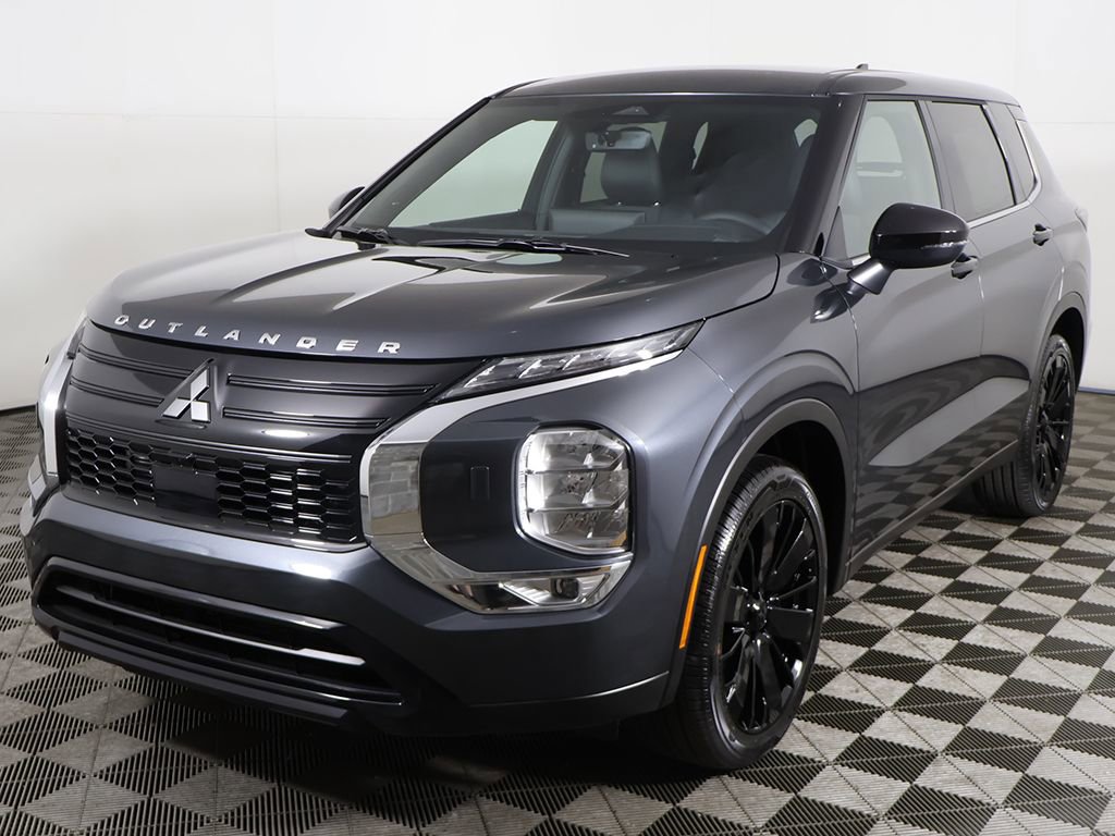 New 2026 Mitsubishi Outlander LE AWD/4WD image 10